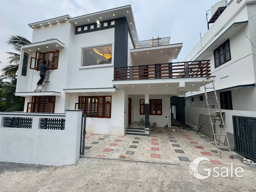 4 Bhk premium house for sale at Kinfra Film IT park chanthavila 