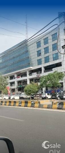 2nd floor commercial showroom for rent 900 sqft in 50k model town 