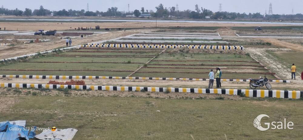 गोरखपुर गोरखनाथ मन्दिर के पास प्लॉट 