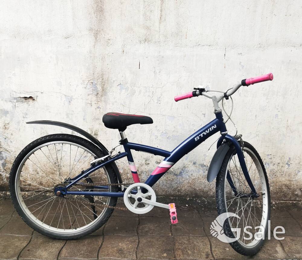 BTWIN 24" BLUE COLOUR UNISEX MODEL BICYCLE FOR SALE IN COIMBATORE.