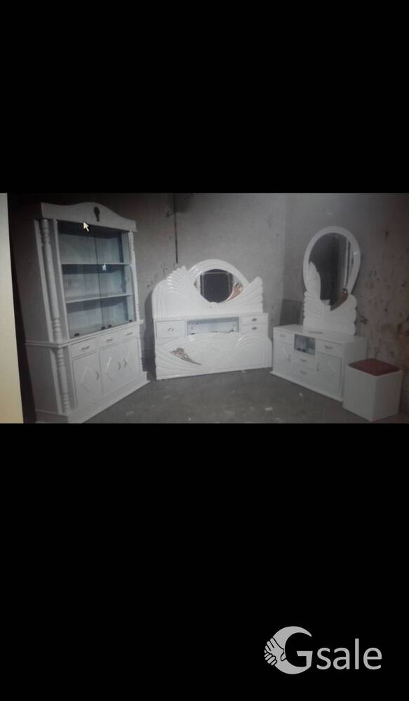 made in Assam teakwood with 19mm thickness particle plyboard with 5years of warranty