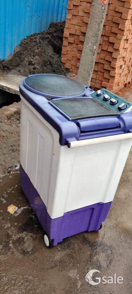 Whirlpool semi automatic washing machine 8 kg