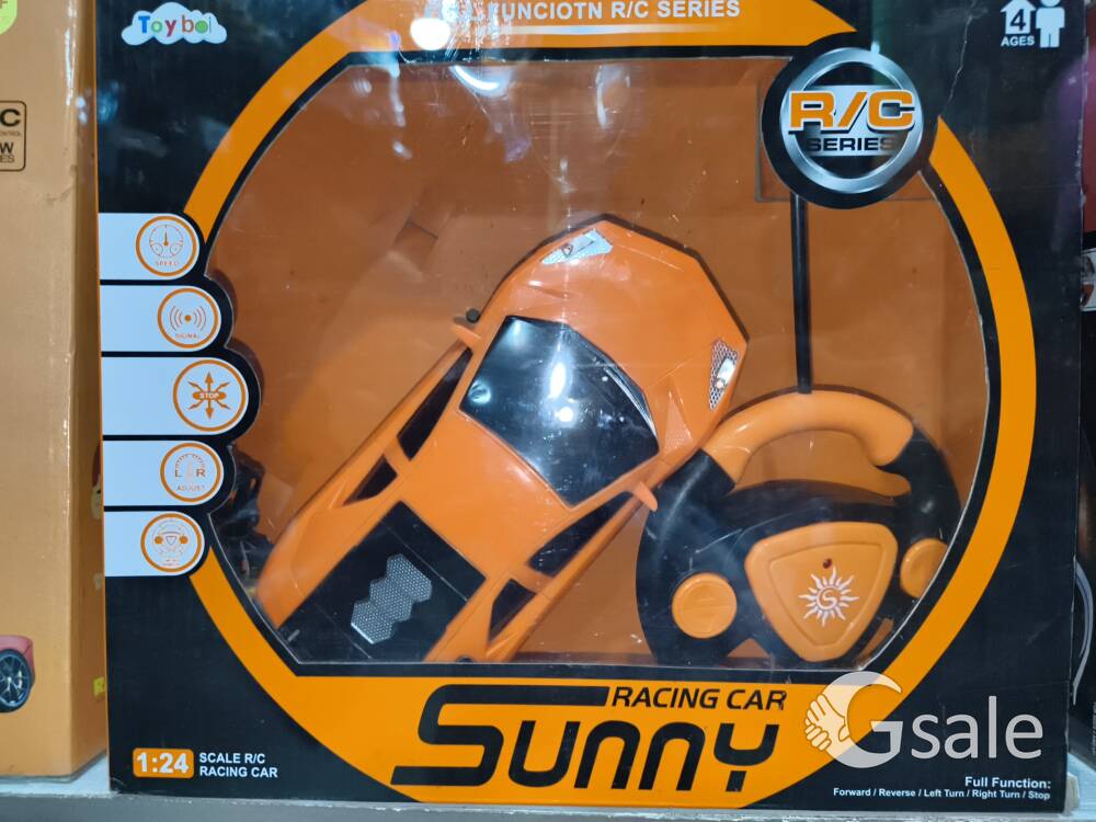 Remote control charging car