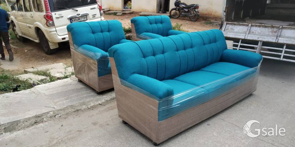 new. sofa set 5 seater  available 