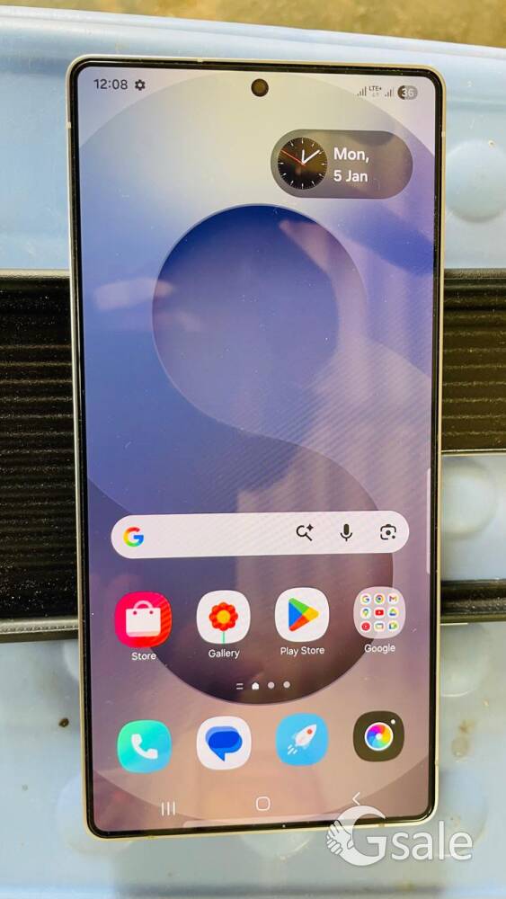 Samsung S25 Ultra (256 gb storage )