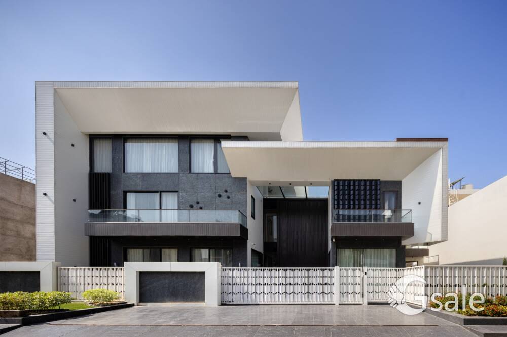 2kanal extraordinary luxurious matchless kothi 