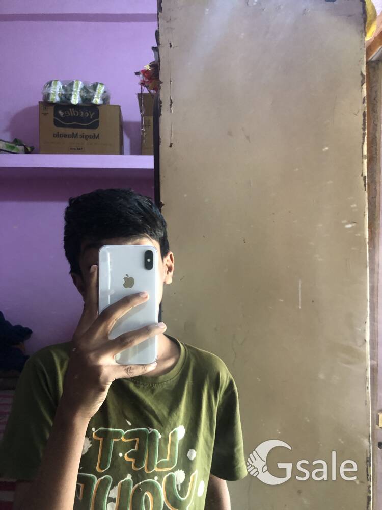 I phone x 256 gb good confition 100 battry helth