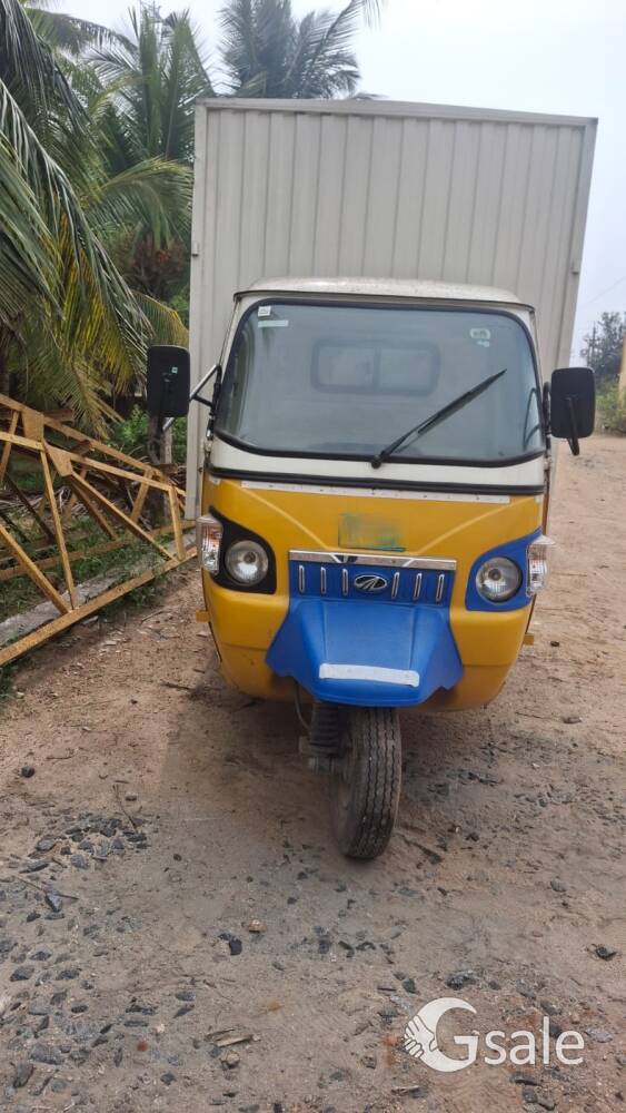 Mahendra Zor Grand Z +