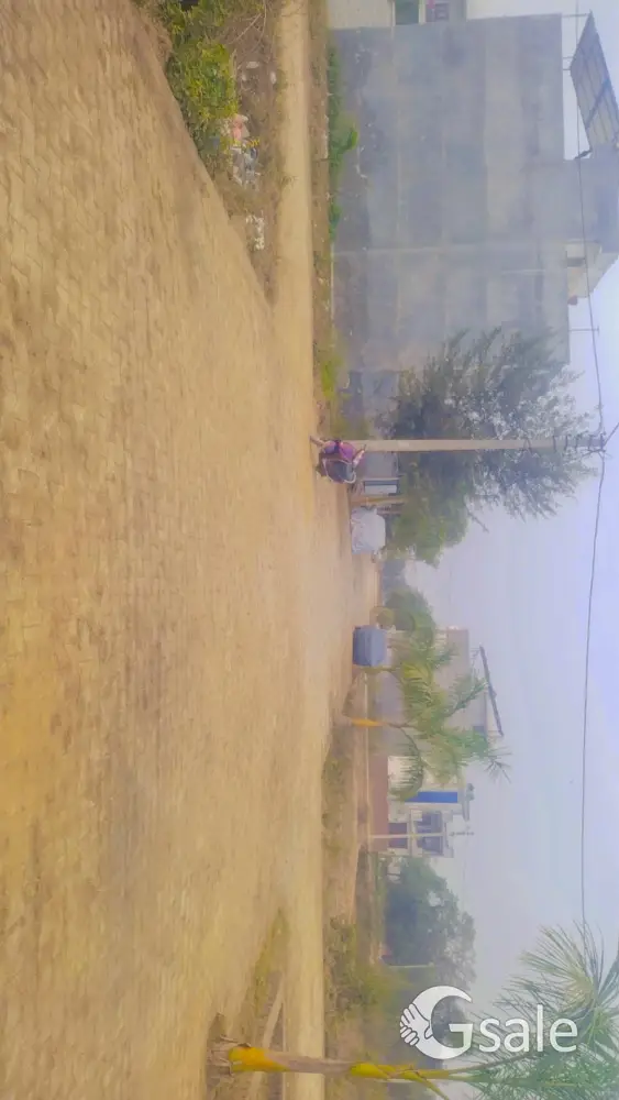 पीलीभीत बाईपास रोड से 100 मीटर अन्दर 