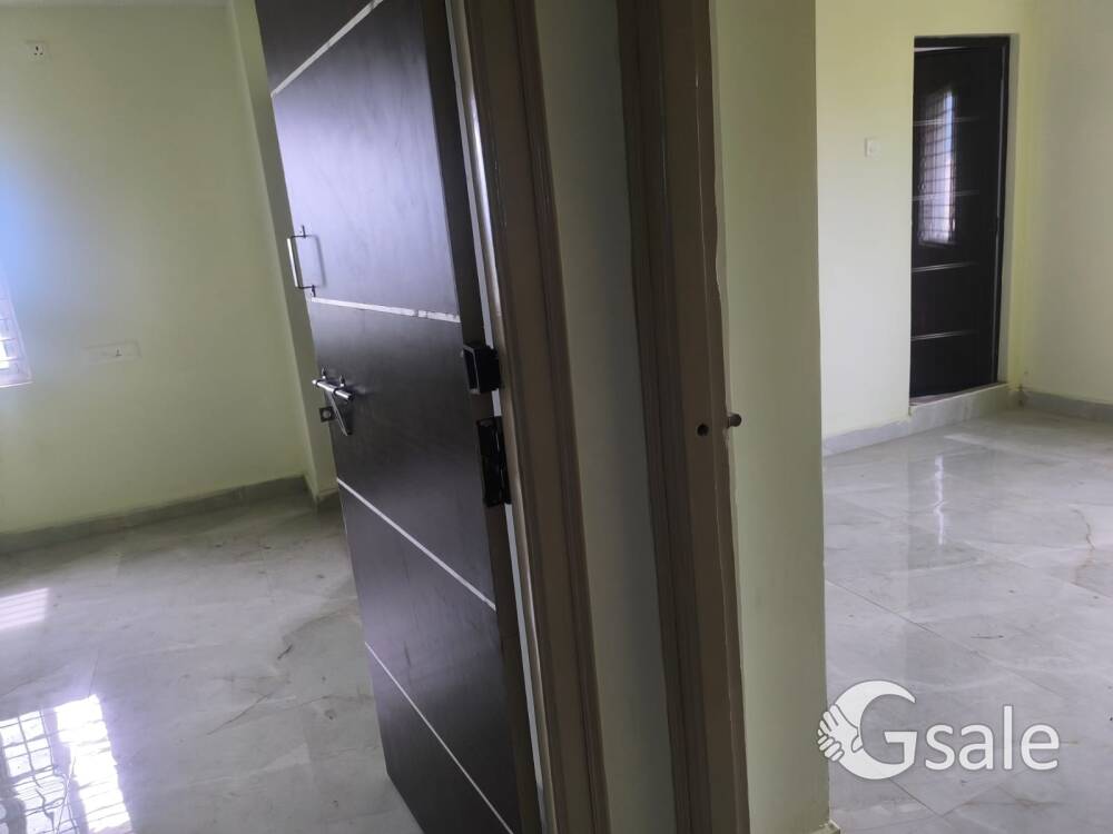Poornima Towers flat for sale sujathanagar d
