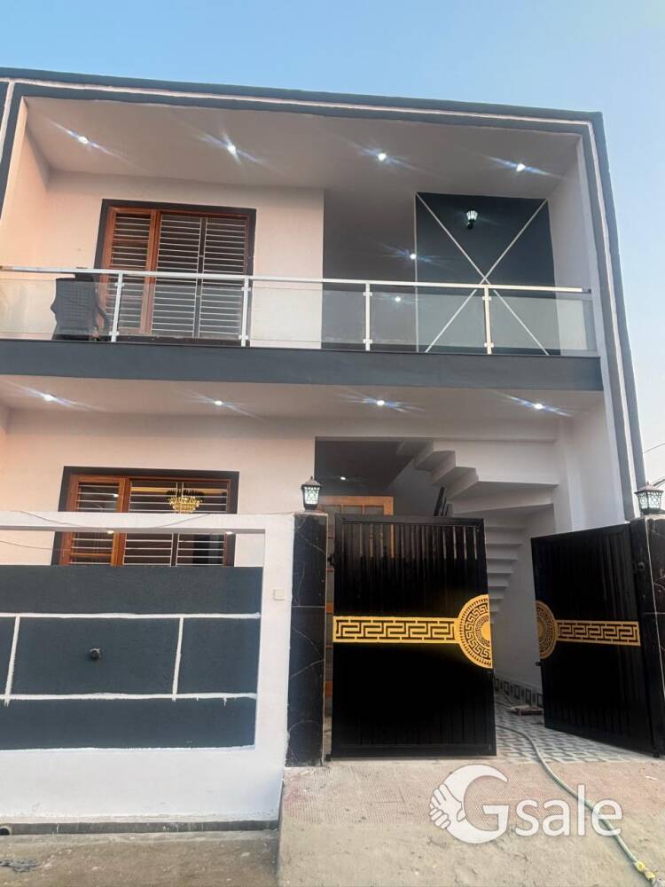 Makna Lucknow Chinhat me 52.50 me bick raha hai Contact 9616512651