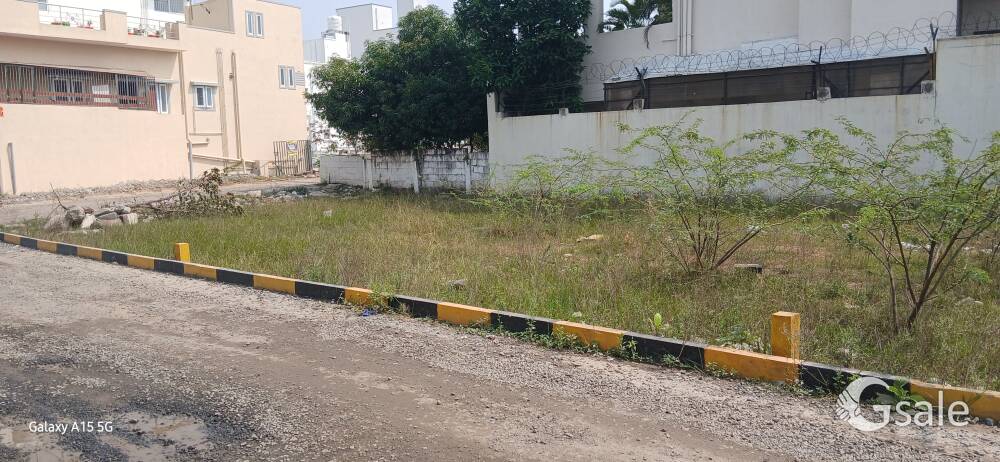 Navalur location  bus stand  near by plots 