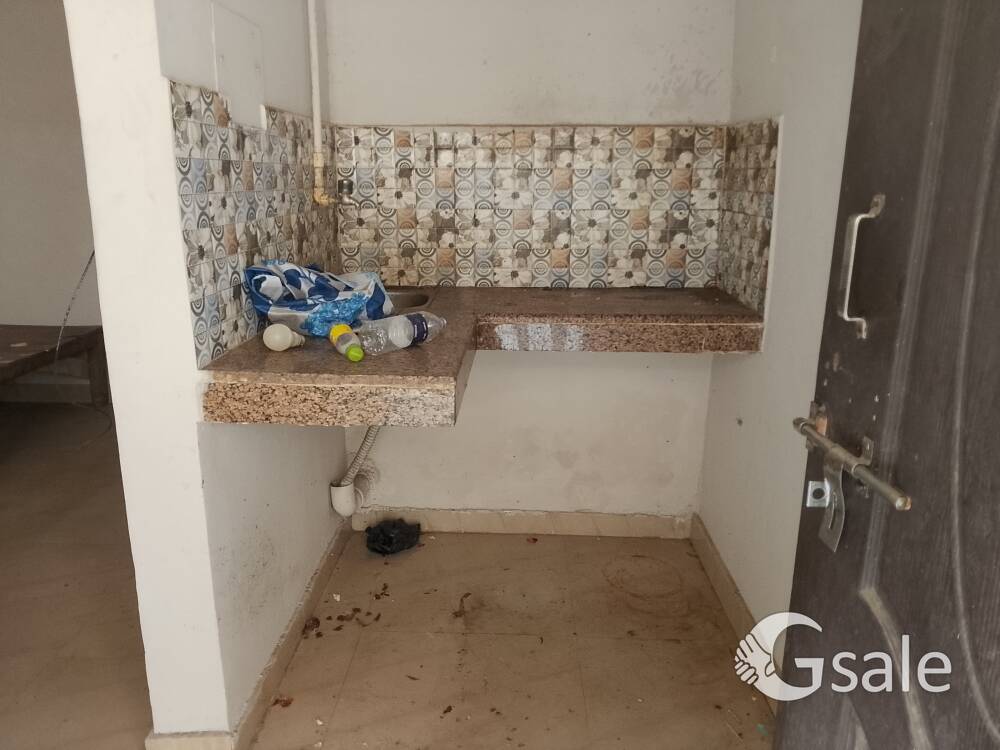 single room with attached bathroom kitchen rent 6k at rupnagar near gmch pls contact me 9706643635