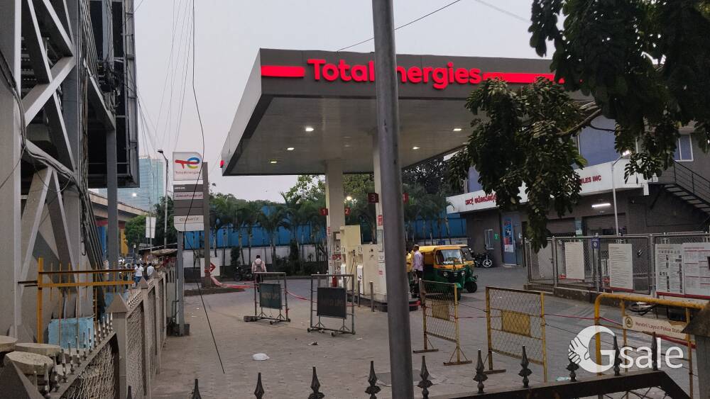 COMMERCIAL PROPERTY FOR SALE