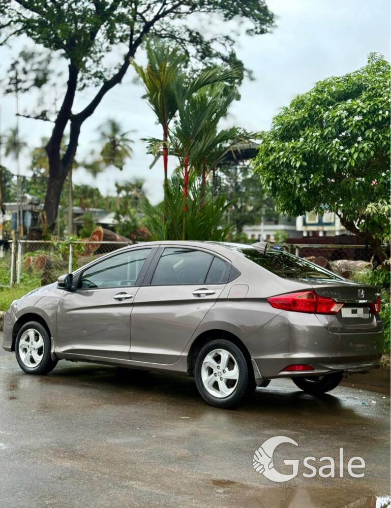 Honda city V 2014