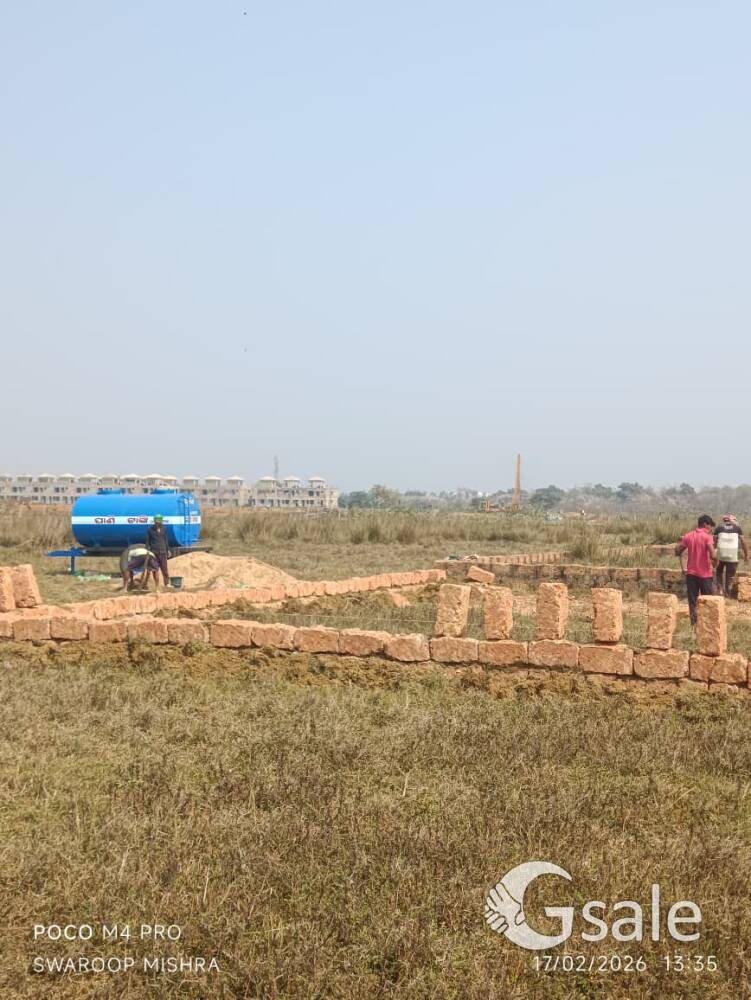 Sthitiban Clear title land 