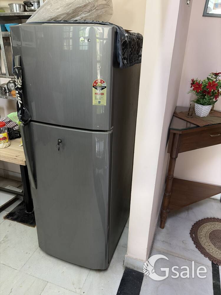 LG fridge 260 litre