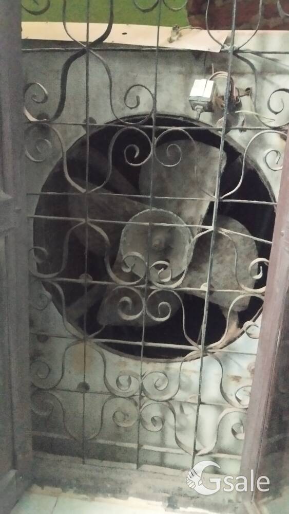 Good condition big cooler