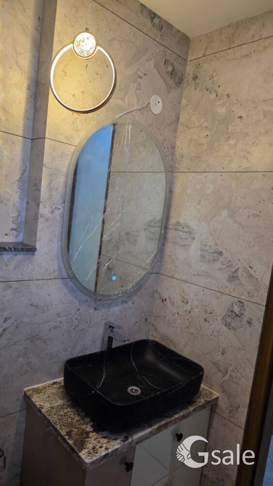 Yamuna Expressway Near Noida International AirPort 