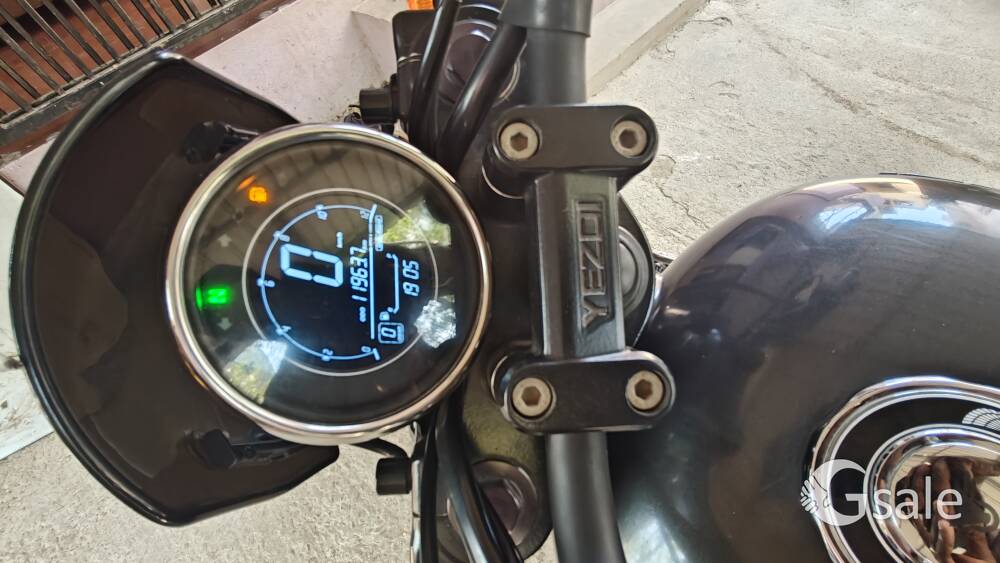 Yezdi Roadster Smokey Grey - Single Owner-Good Condition Vehicle