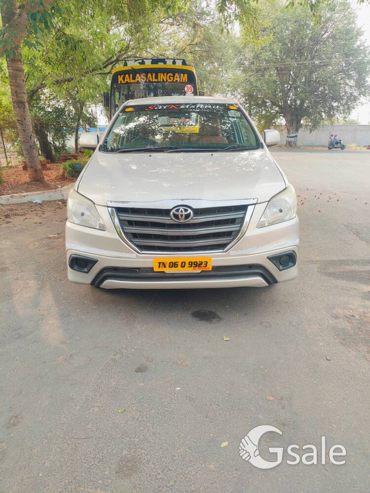 Toyota Innova 2016 single owner company service record 