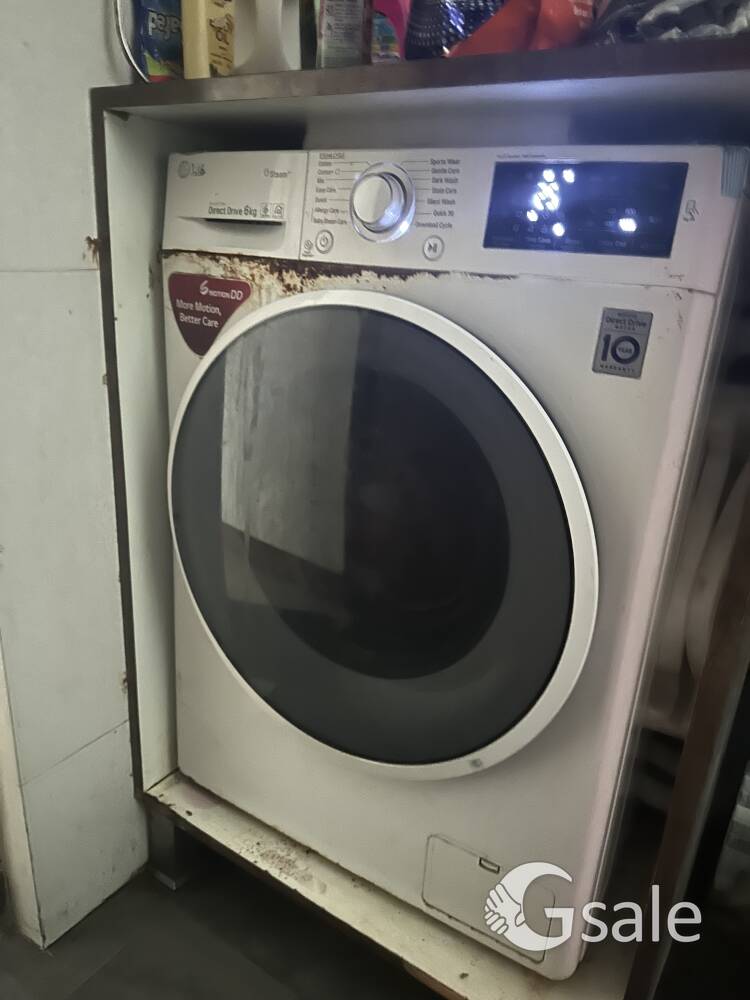 Fully automatic frontload  lg washing machine in working condition 