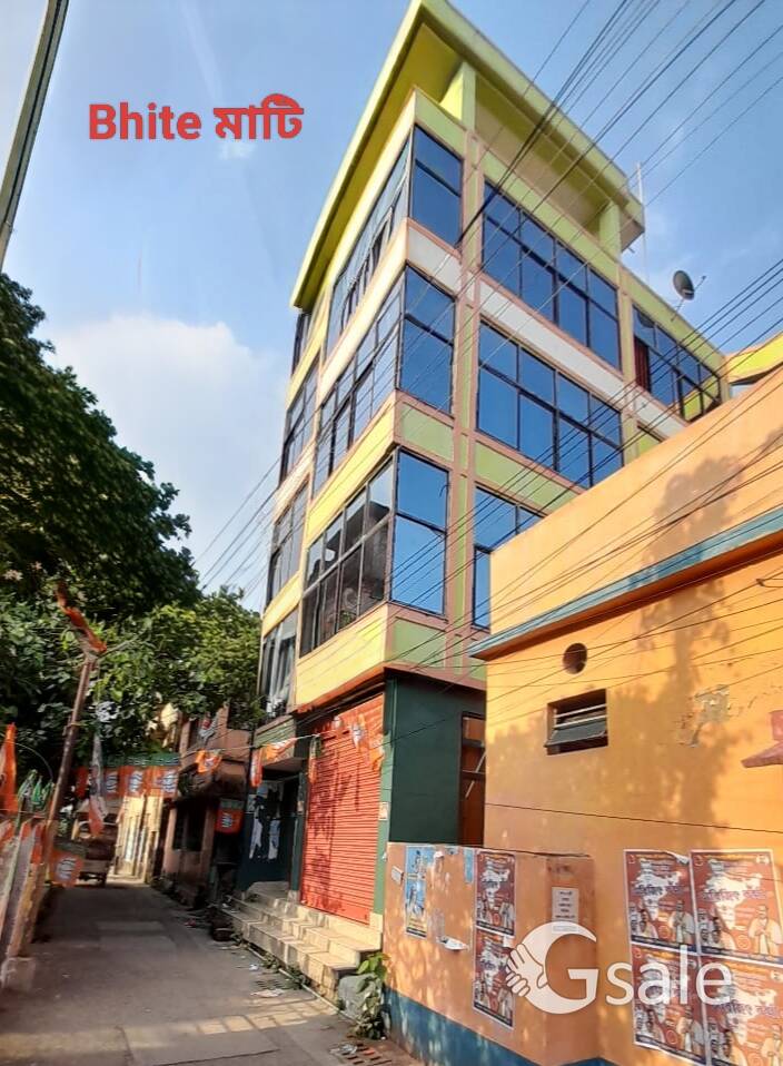 980 sqft Big 2 BHK flat Only Rs-17 laks