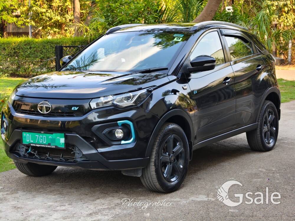 Nexon ev xz dark edition 2022 model 1st owner 95000 km with service record 0 dep insorance no claim 
