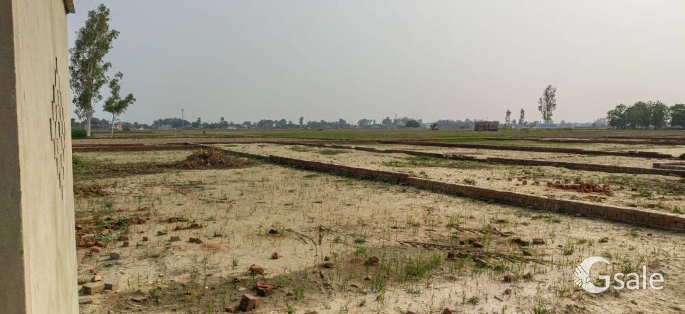 गोरखपुर एयरपोर्ट (महायोगी गोरखनाथ हवाई अड्डा) से 5 मिनट की दूरी पर