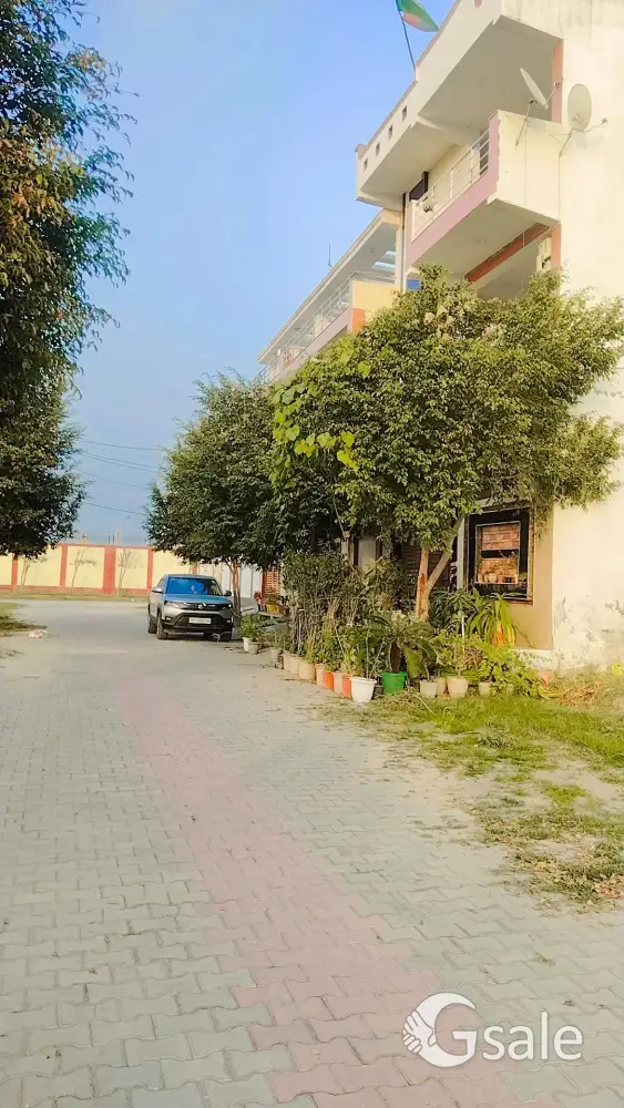 PLOT FOR SALE