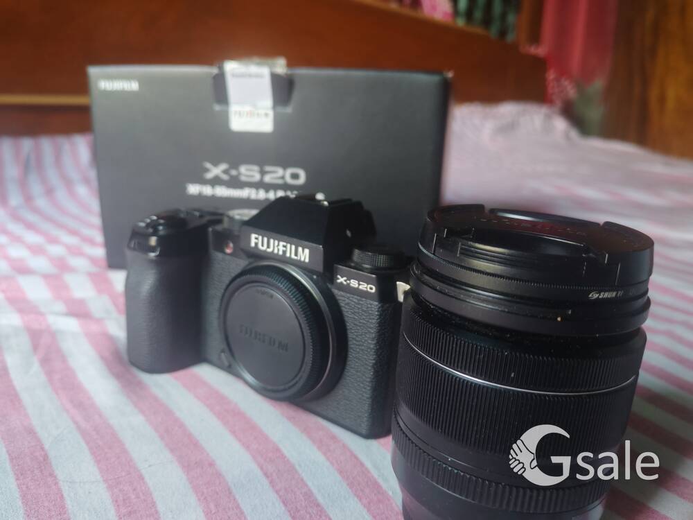 Fujifilm X-S20 + XF 18-55mm f/2.8-4 Lens | Box, Original Accessories & ND Filter | Excellent Conditi