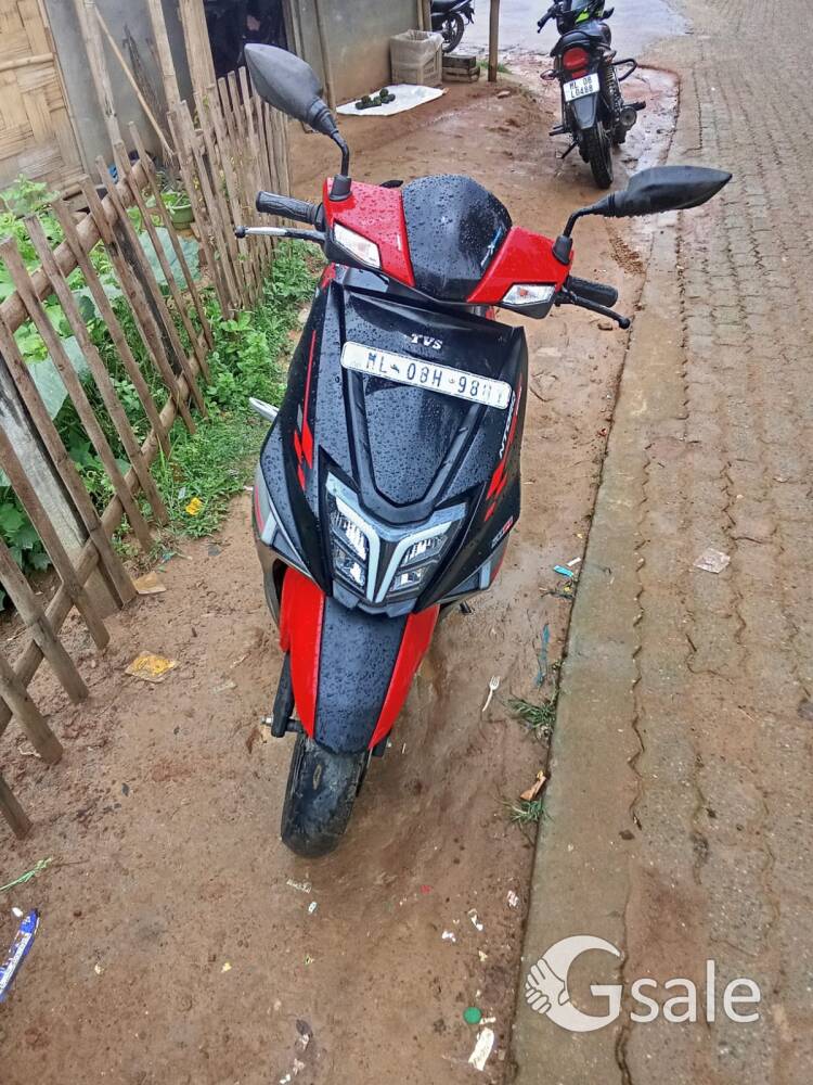 Ntorq scooty model 2021 good condition all document okay 