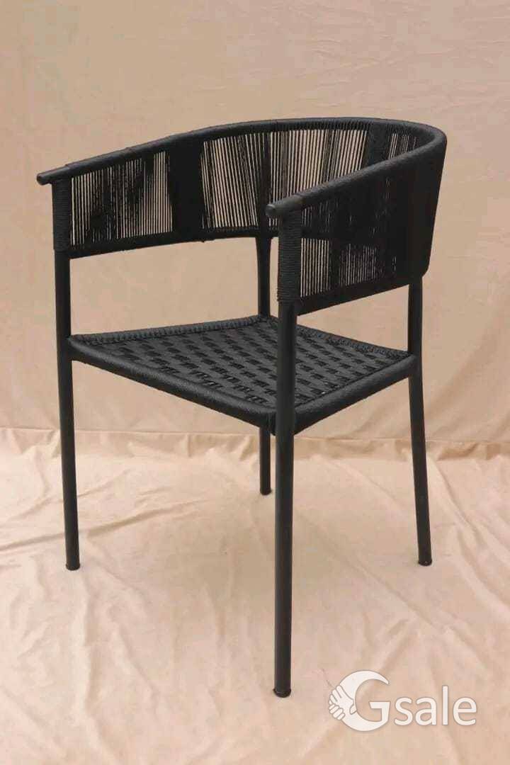 chair ( black colour)
