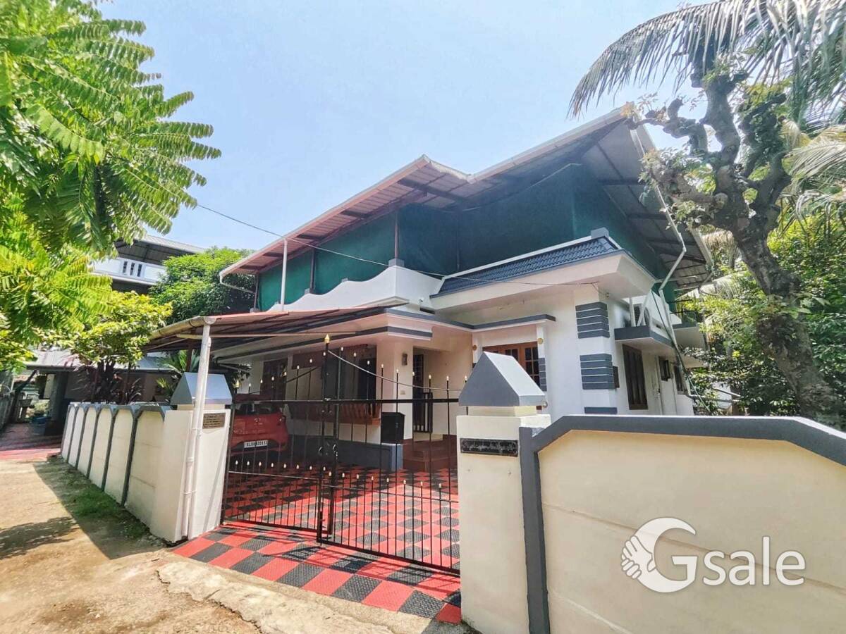House with Plot for Sale at Trichur City Limits
