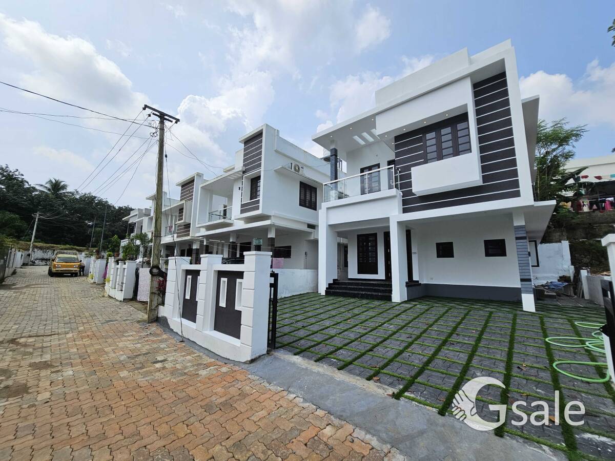 Budget House near Infopark 