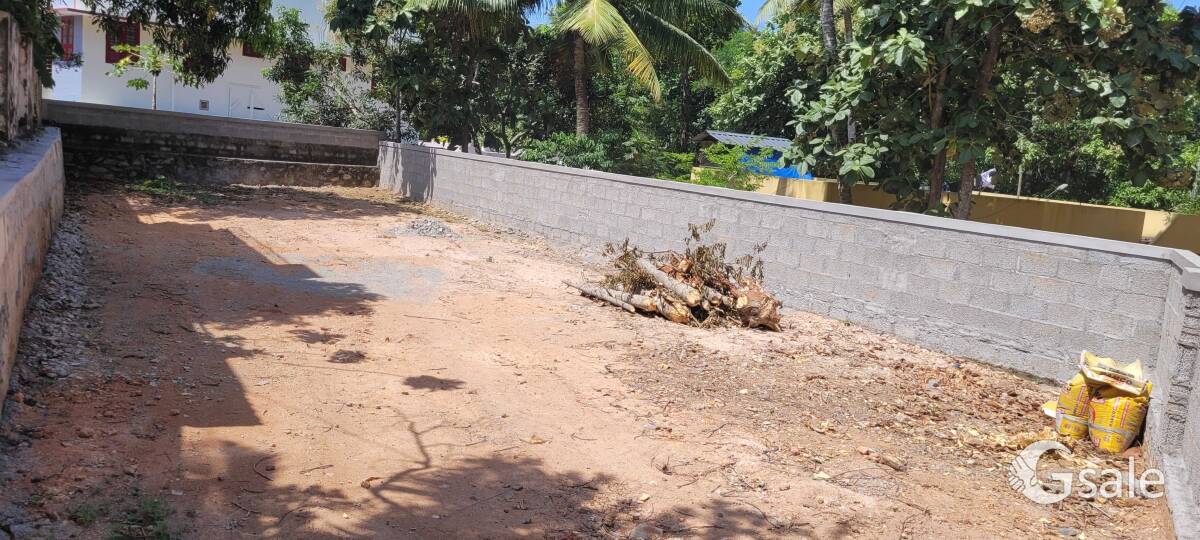 4.668 cent Residential land near kazhakkuttom Vetturoad NH for Sale