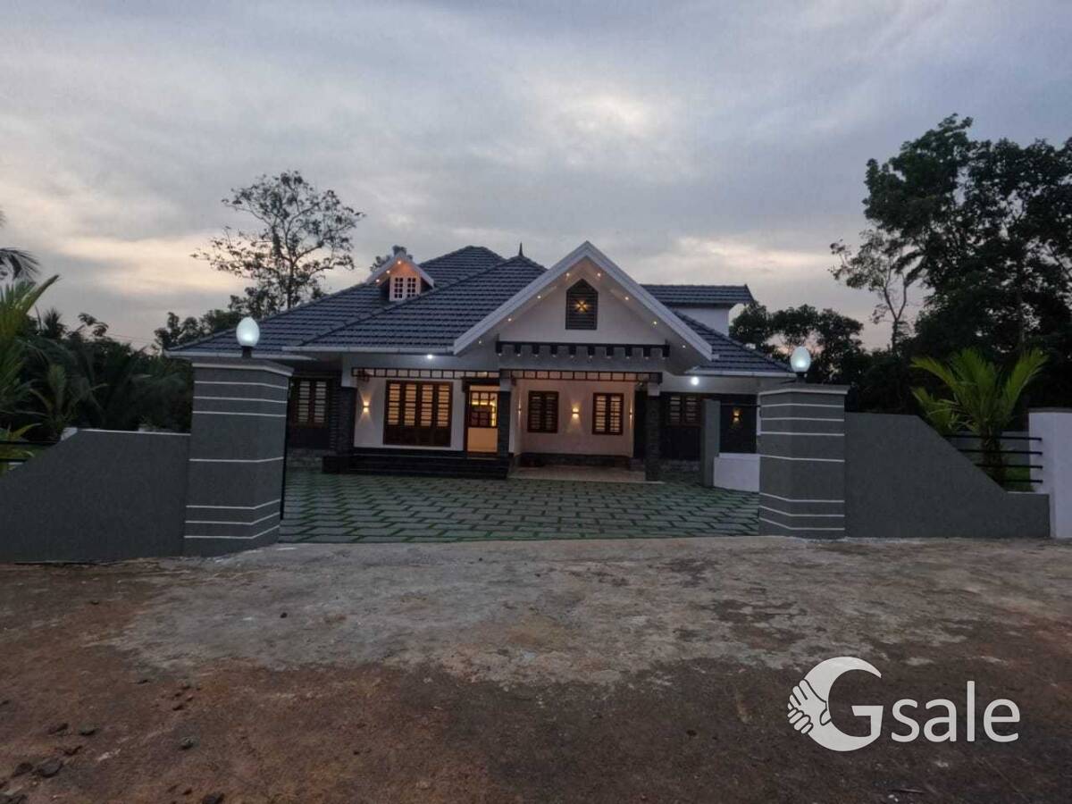 പാലാ പ്രാവിത്താനത്ത് 12 സെന്റ് സ്ഥലവും 2300 sq വീടും വില്പനക്ക്. 